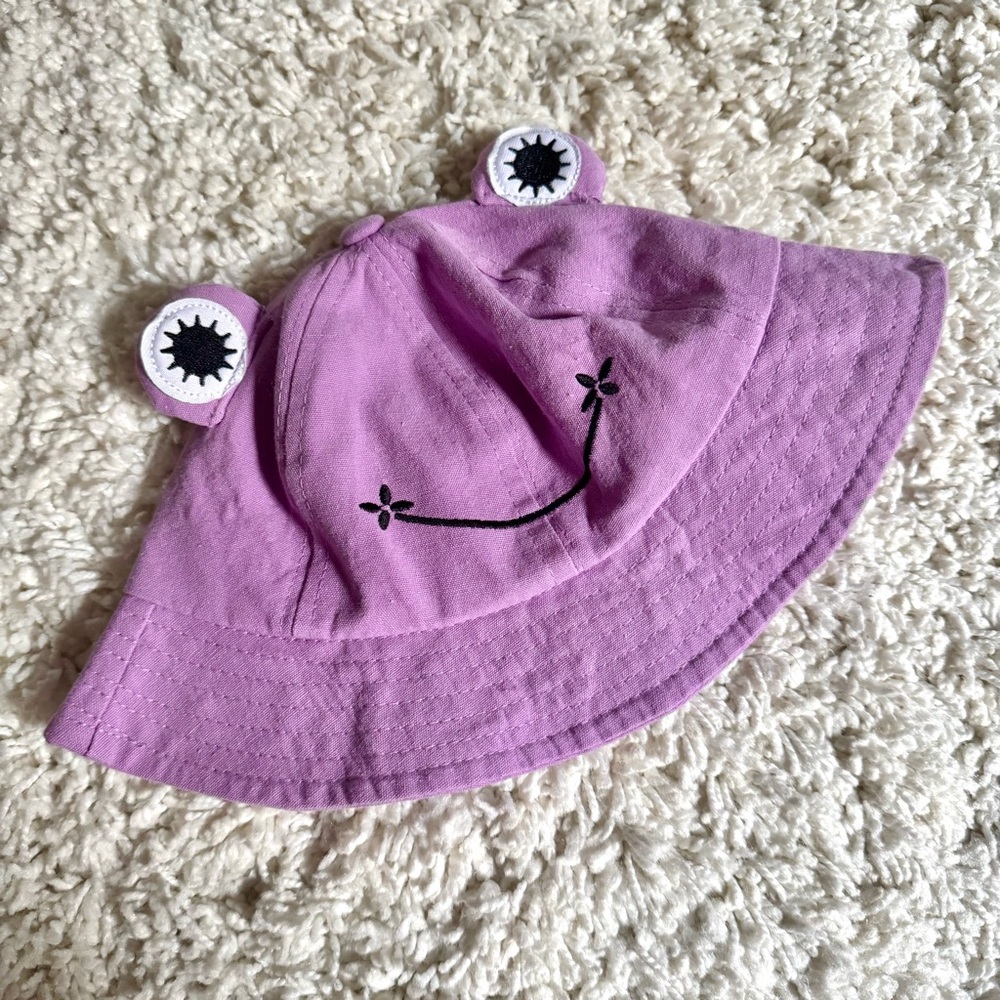 Purple Frog / Bug Eyes Cute Adult Bucket Hat